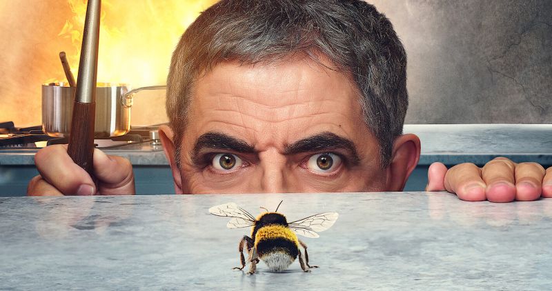 Rowan Atkinson protiv pčele u traileru za seriju "Man vs. Bee"