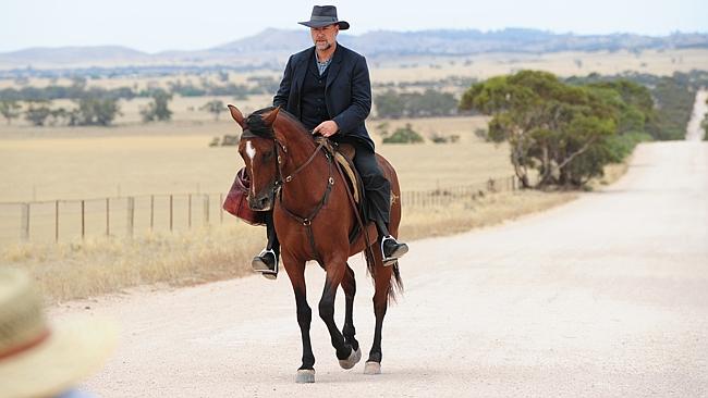 ''The Water Diviner'': rediteljski debi Russella Crowea