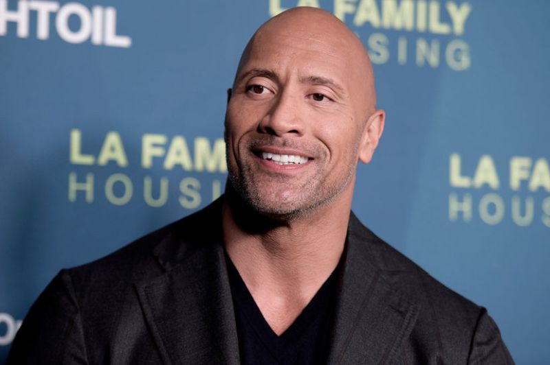 Dwayne Johnson spaja akciju i praznično ozračje u "Red One"