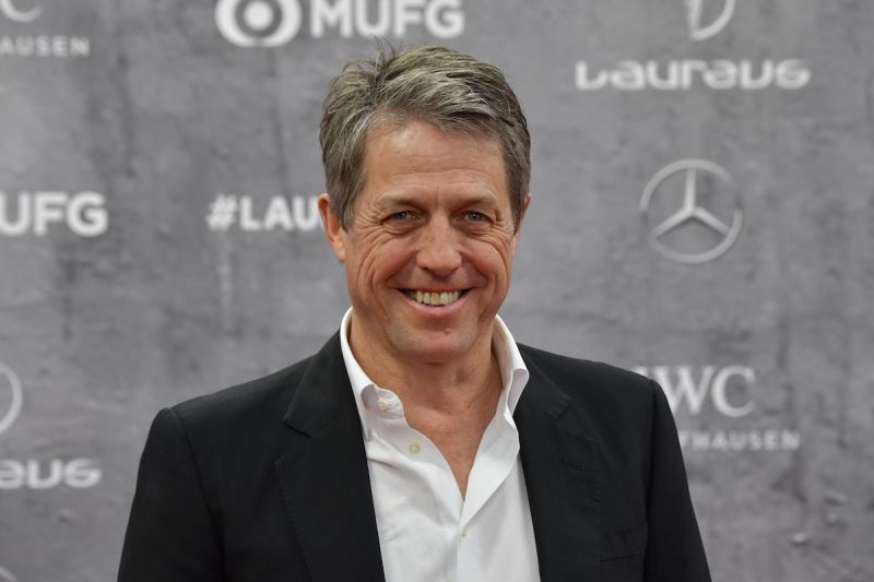 Hugh Grant pristupa glumačkoj postavi serije "The Palace"