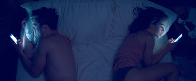 Nicholas Hoult i Laia Costa u traileru za "Newness"
