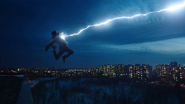 Predstavljamo titlovani trailer za stripovski spektakl "Shazam!"