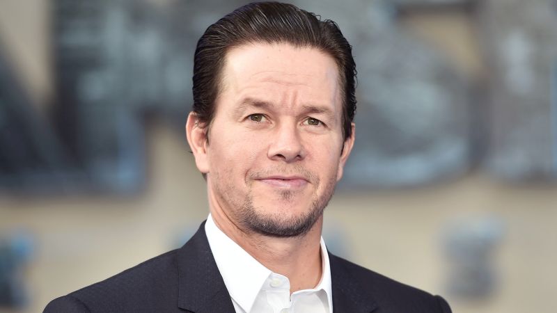 Mark Wahlberg uz Toma Hollanda u "Unchartedu"