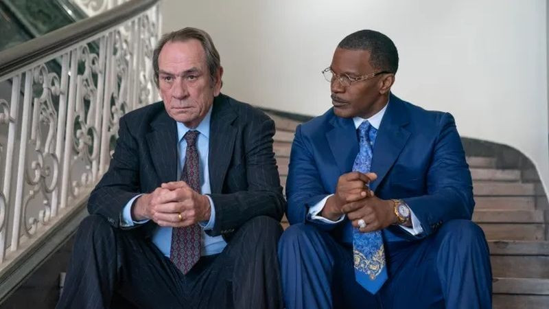 Jamie Foxx i Tommy Lee Jones na sudu u "The Burrial"