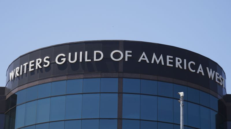 WGA kažnjava pisce koji su radili tokom štrajka u Hollywoodu