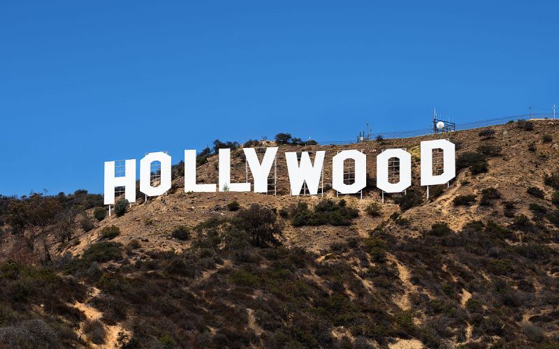 Sporenja u vezi ikoničnog znaka "Hollywood"